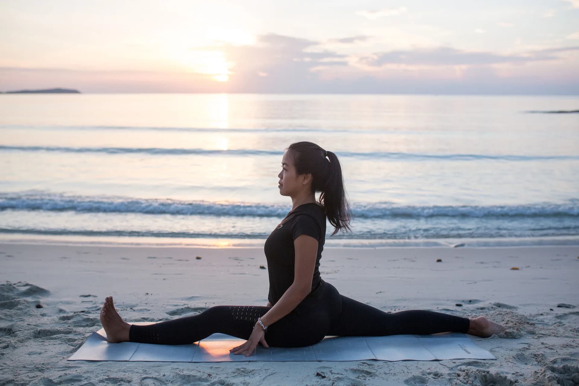 Beach Yoga Classes in Koh Samui — 4