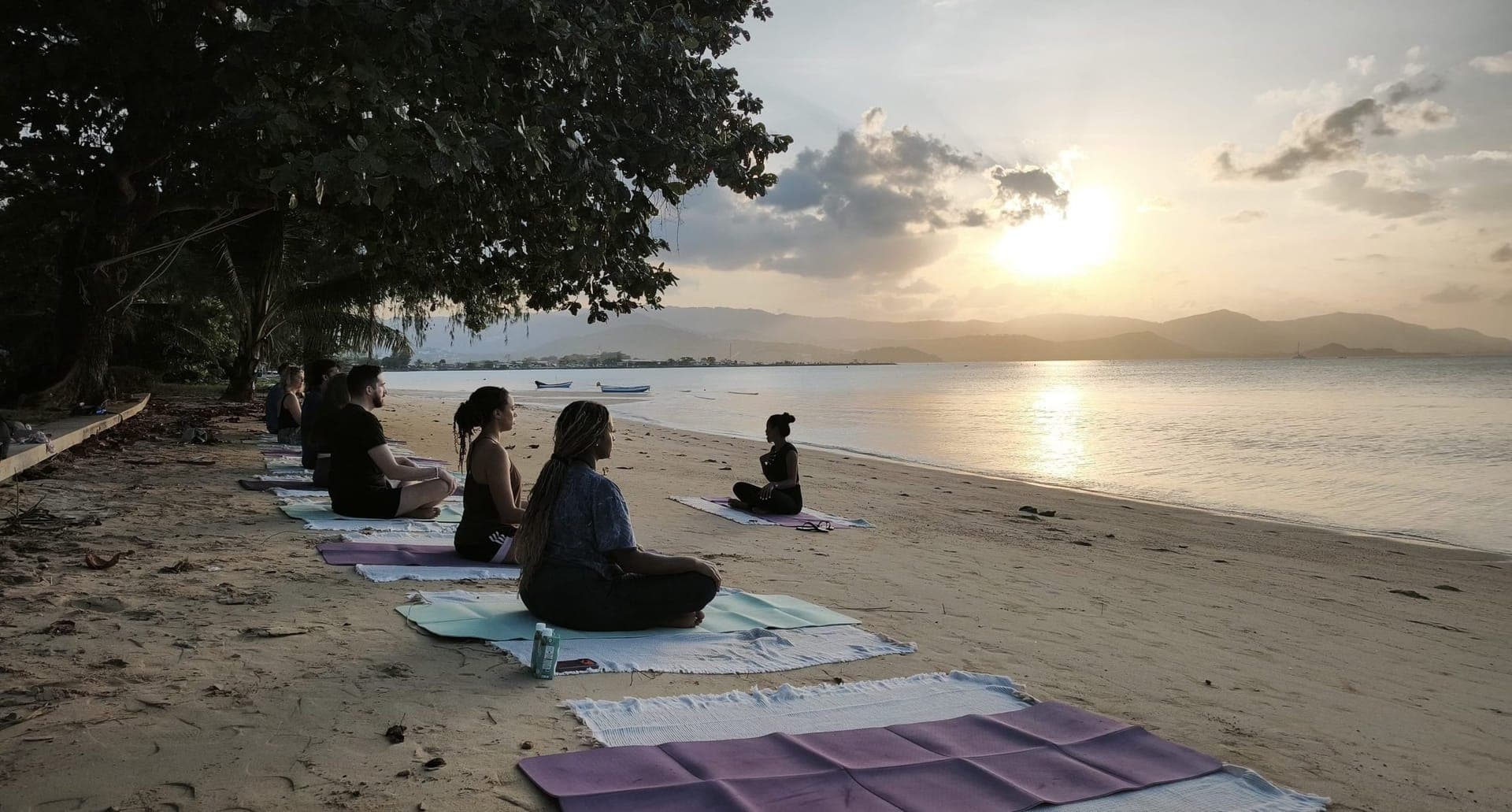 Yoga in Maenam, Koh Samui — 2